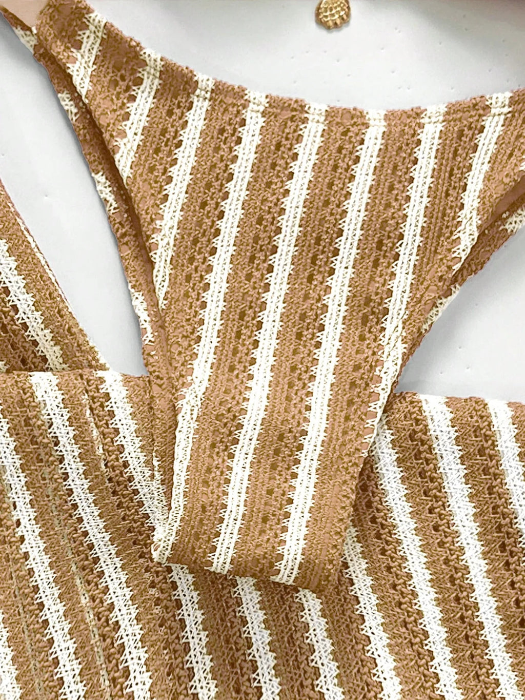 Conjunto de Biquíni Triangular com Top Longo 3 Peças