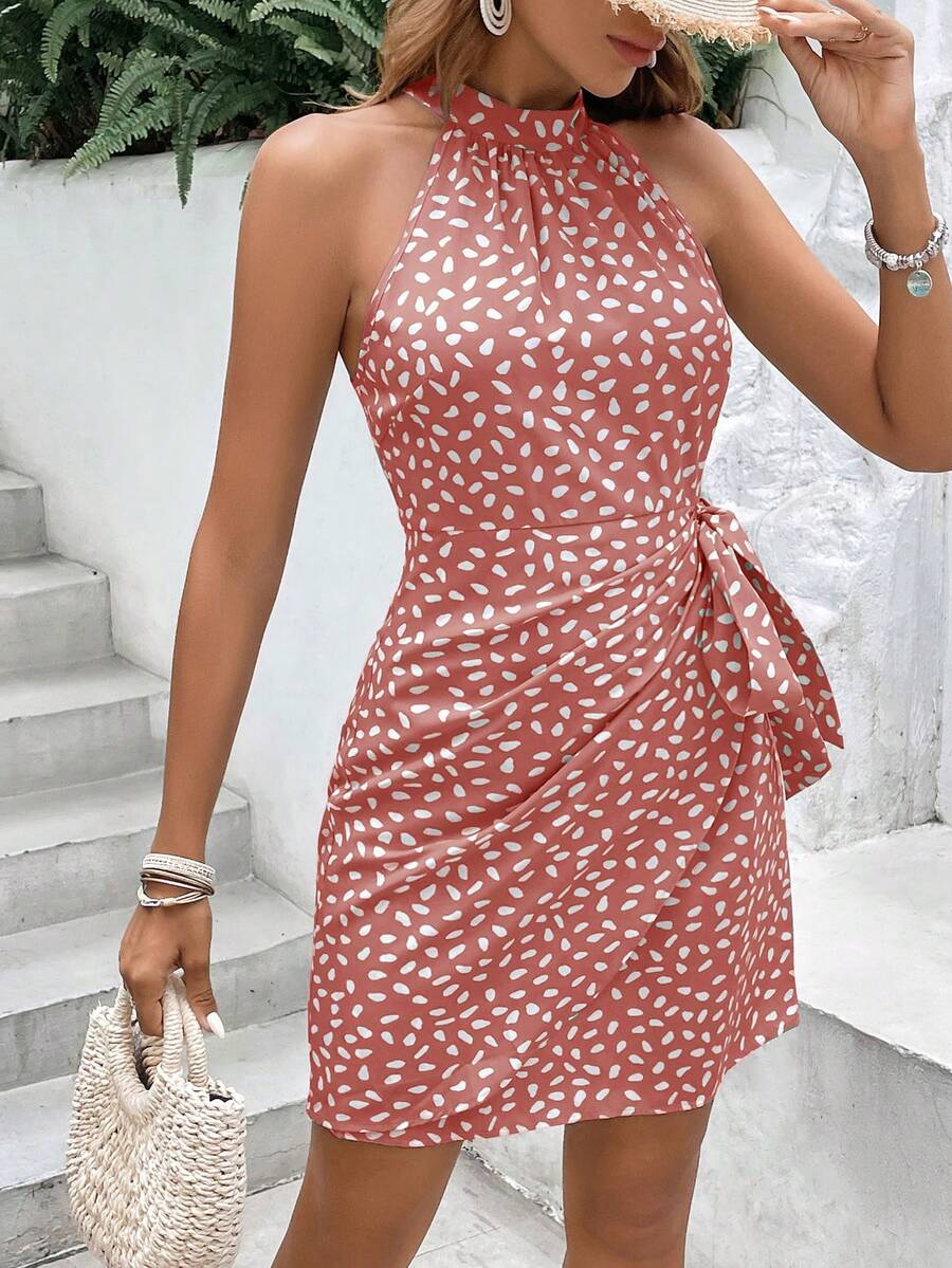 Vestido Curto Estampado Frente Única com Nó e Bainha Assimétrica