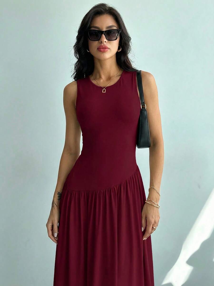 Vestido Maxi de Malha com Gola Redonda e Costas Abertas - La Lecce