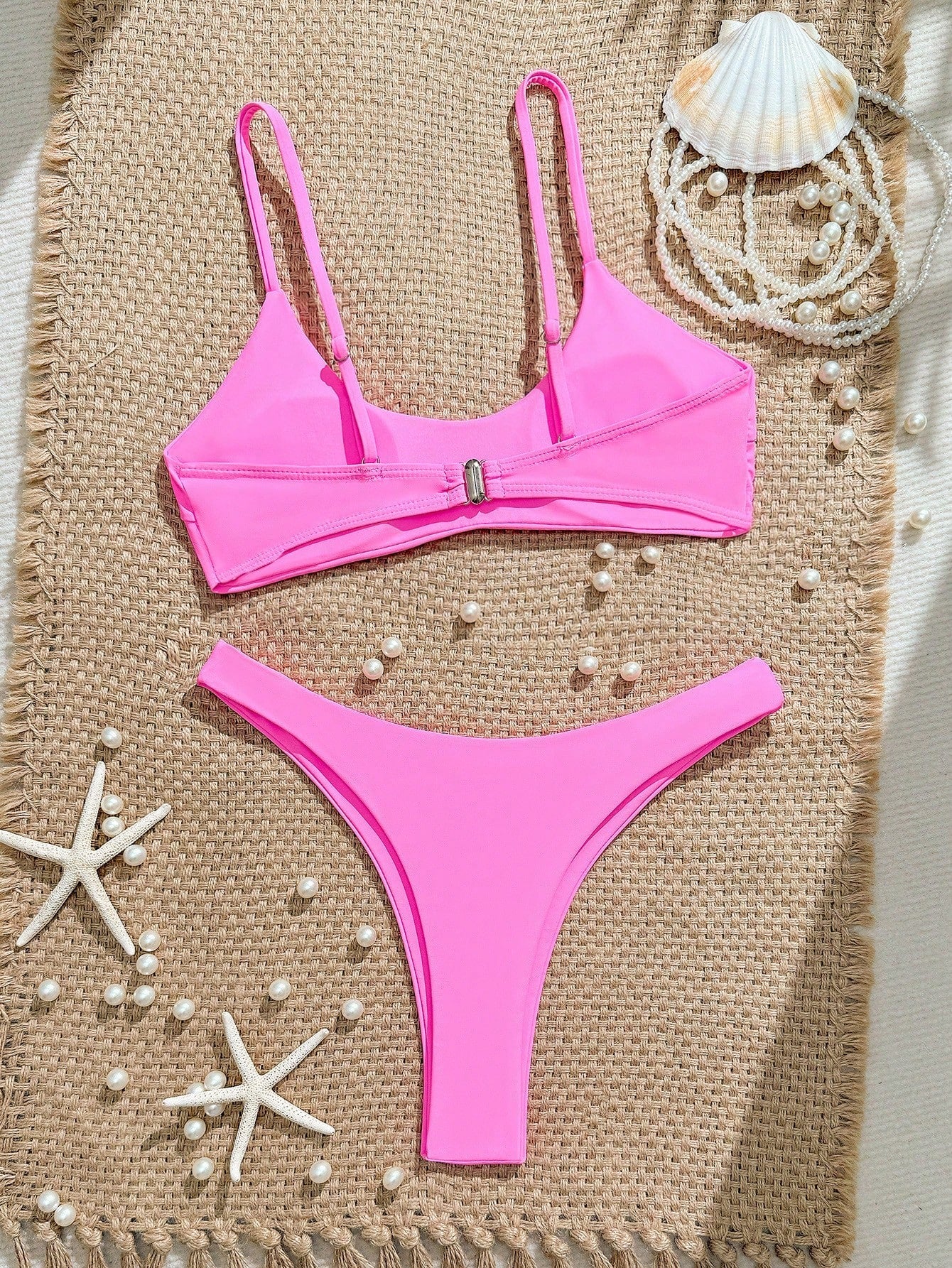 Biquíni Bandeau Minimalista com Fivela