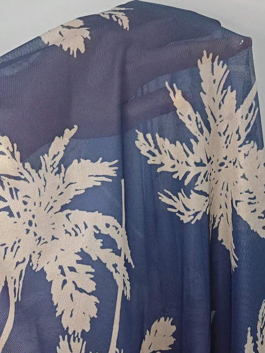 Conjunto de Praia 3 Peças com Kimono de Tela e Shorts Estampados