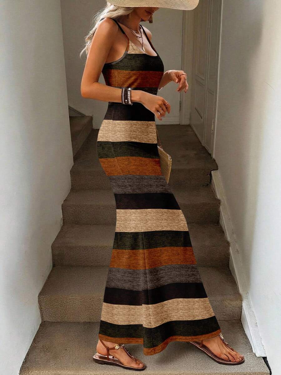 Vestido Maxi Listrado com Bainha Assimétrica - La Lecce