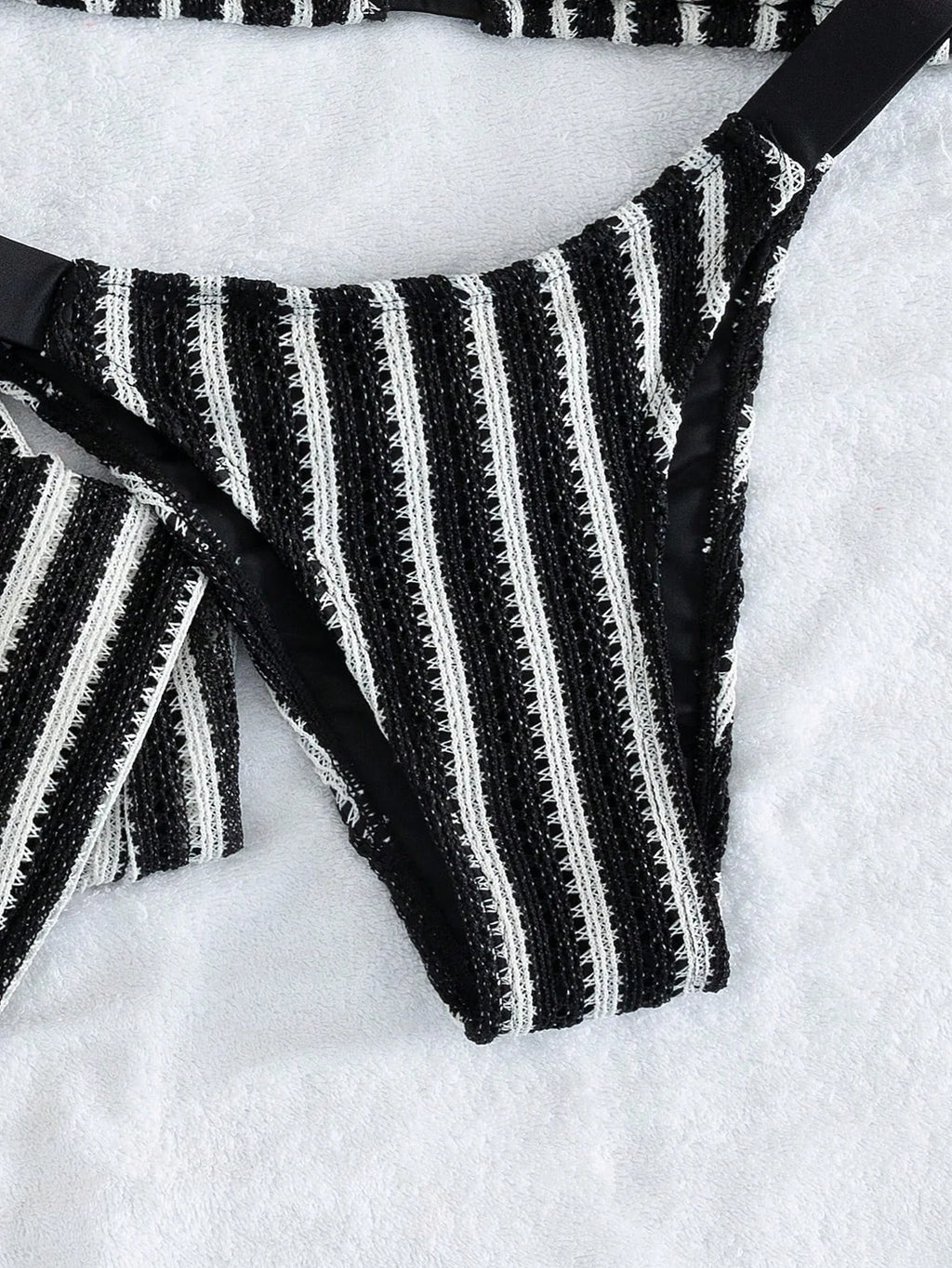 Conjunto de Biquíni 3 Peças Listrado com Top Frente-Única