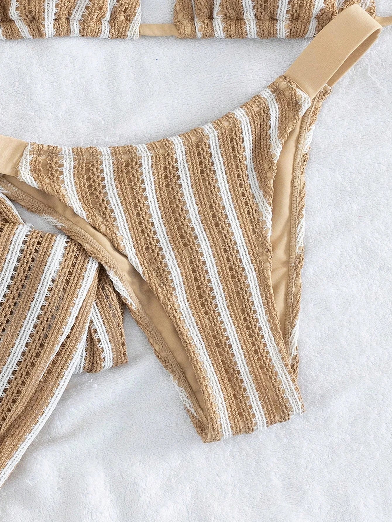 Conjunto de Biquíni 3 Peças Listrado com Top Frente-Única