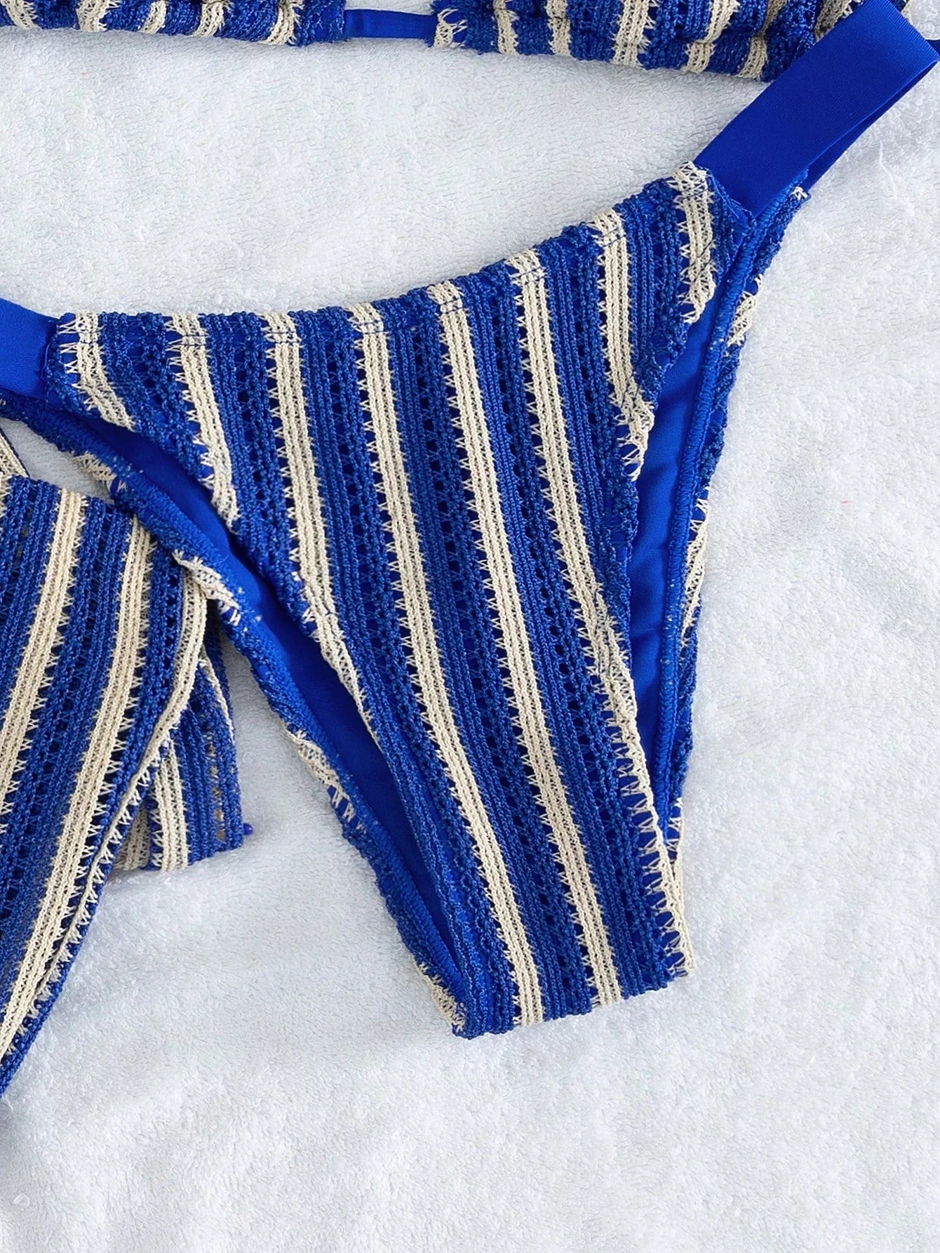 Conjunto de Biquíni 3 Peças Listrado com Top Frente-Única