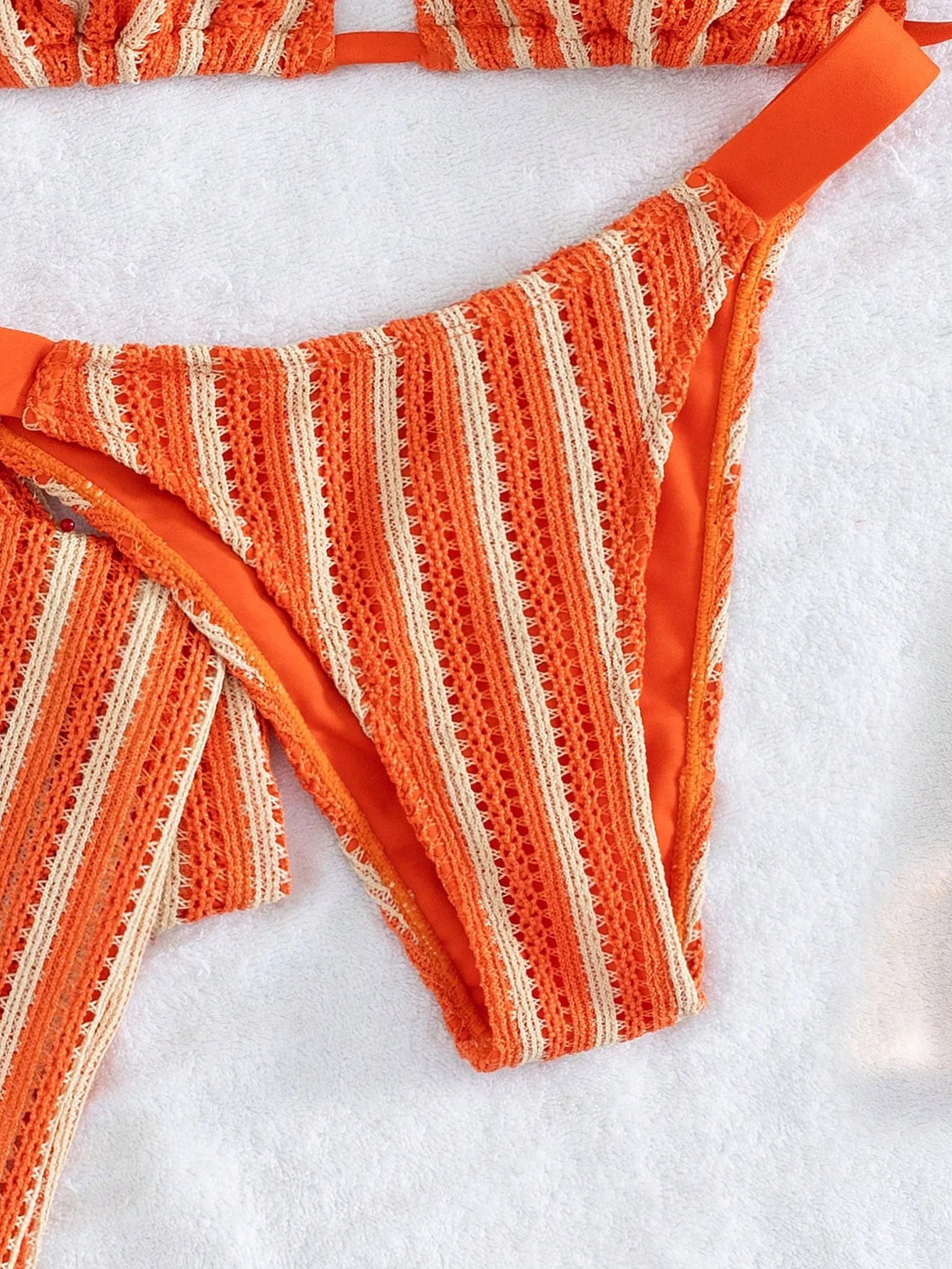 Conjunto de Biquíni 3 Peças Listrado com Top Frente-Única