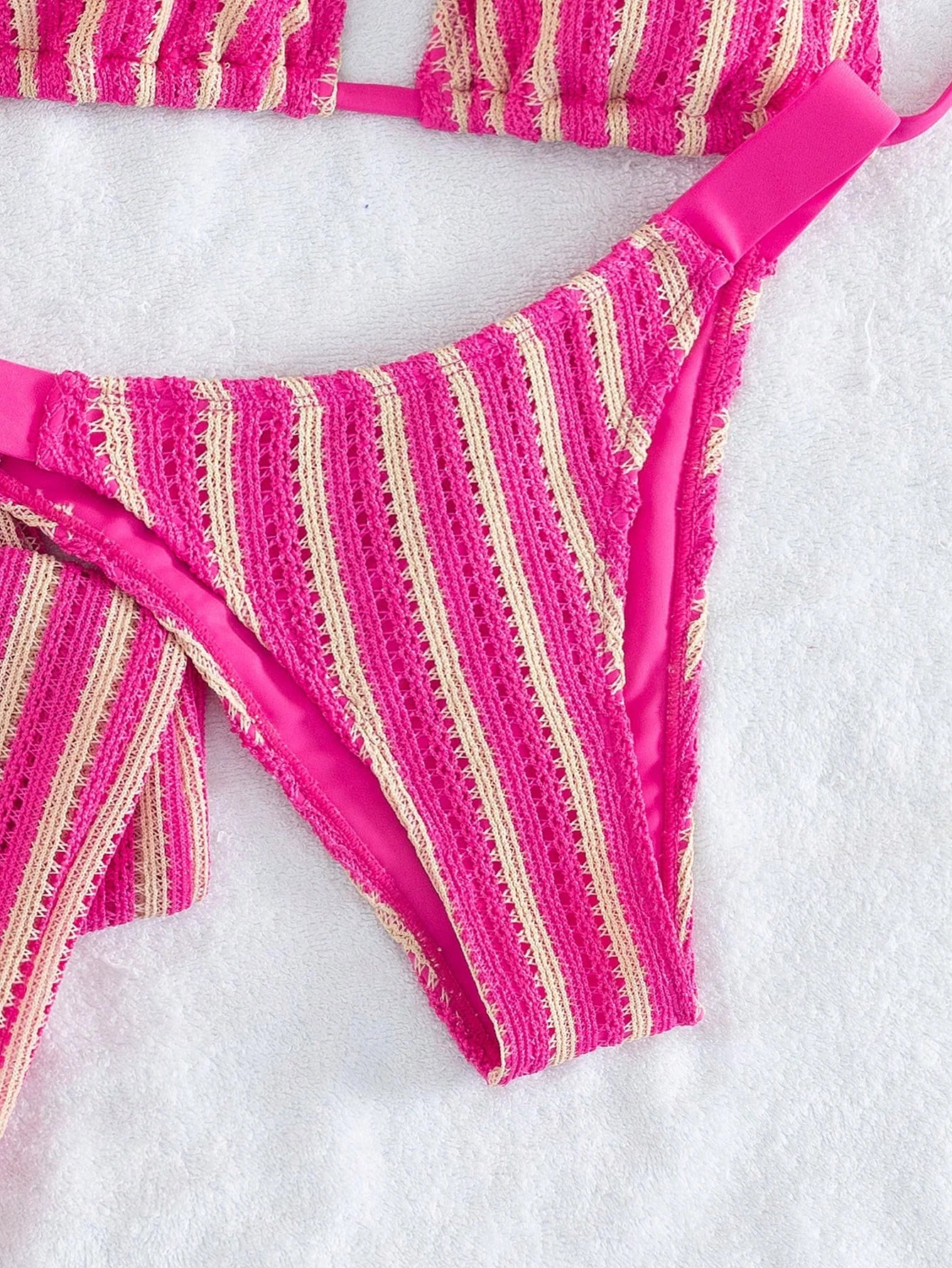 Conjunto de Biquíni 3 Peças Listrado com Top Frente-Única