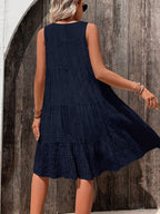 Vestido Midi Solto com Gola Redonda e Barra com Babado - La Lecce