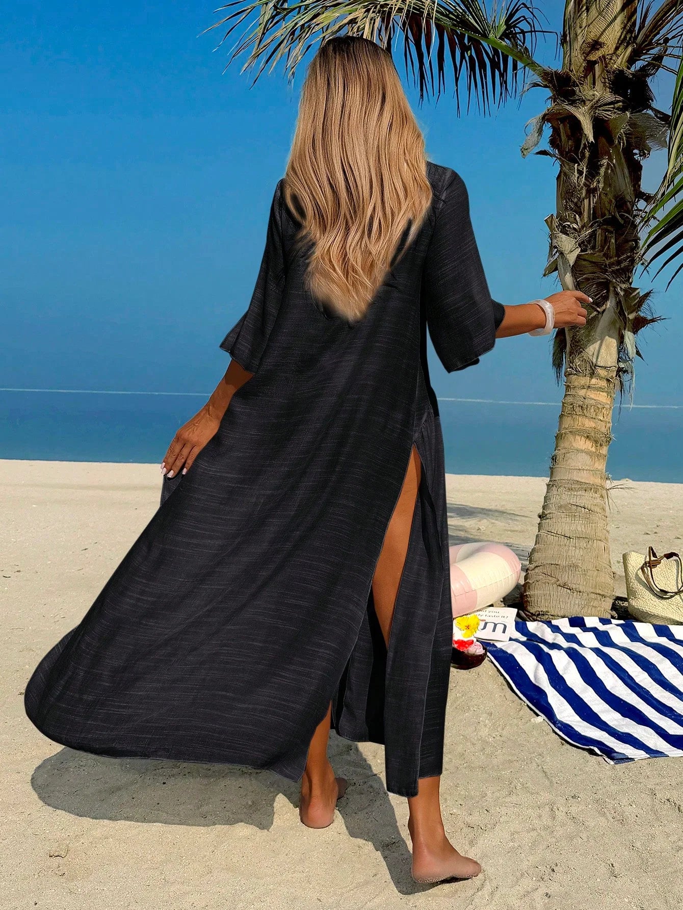 Saída de Praia Longa com Decote V e Amarração