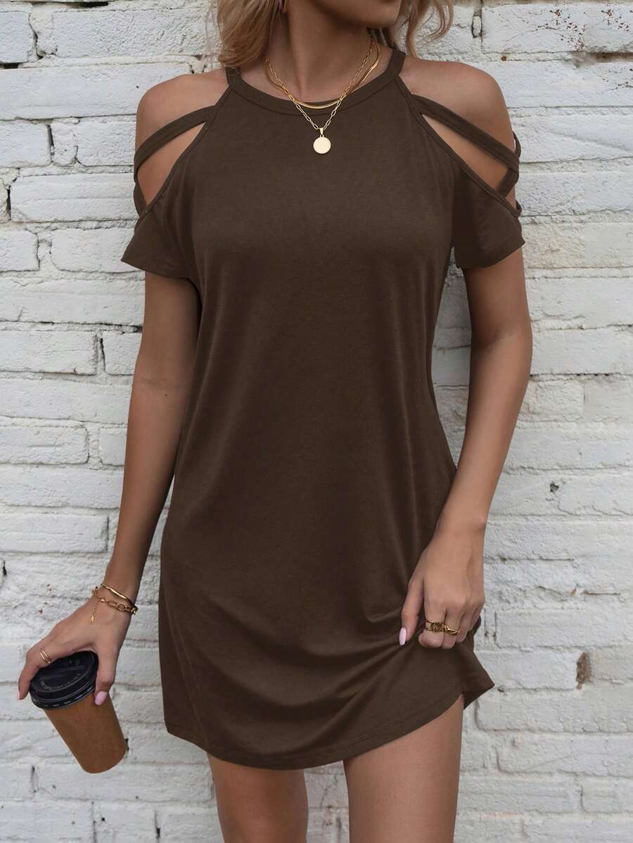 Vestido Curto Ombro a Ombro com Detalhe Vazado - La Lecce
