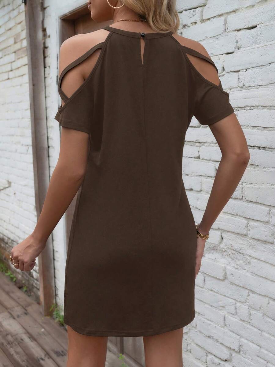 Vestido Curto Ombro a Ombro com Detalhe Vazado - La Lecce