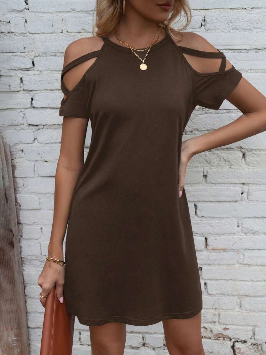 Vestido Curto Ombro a Ombro com Detalhe Vazado - La Lecce