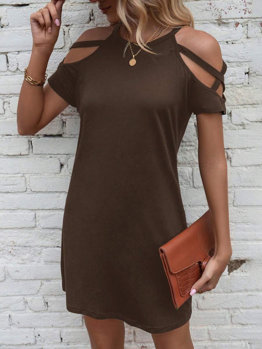 Vestido Curto Ombro a Ombro com Detalhe Vazado - La Lecce