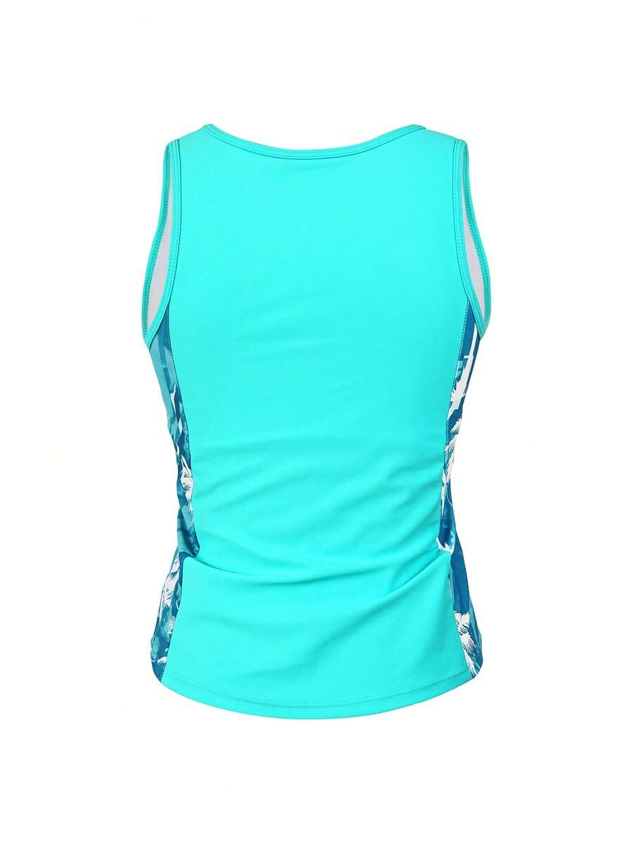 Conjunto de Praia 2 Peças com Regata e Saia Shorts Estampada