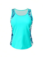 Conjunto de Praia 2 Peças com Regata e Saia Shorts Estampada