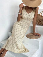 Vestido Longo de Tricô Decote V com Fenda na Barra - La Lecce
