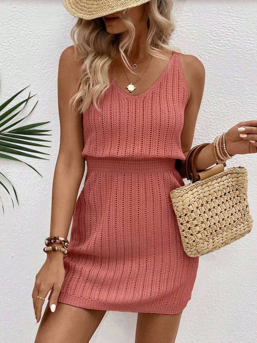 Vestido Curto de Tricô com Decote U e Costas Abertas - La Lecce