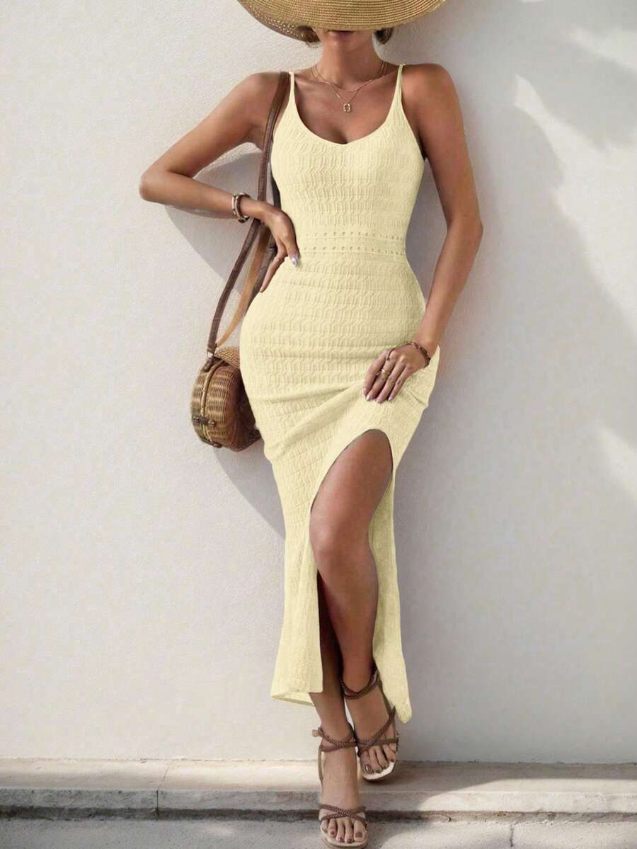 Vestido Longo Canelado com Alças Finas e Fenda Lateral - La Lecce