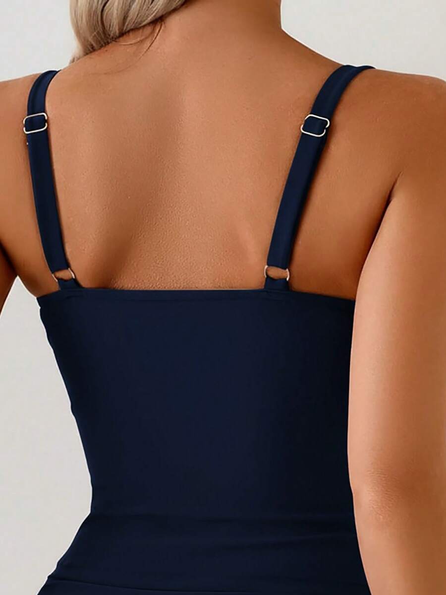 Tankini Franzido com Torção Frontal e Anel Metálico