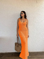 Vestido Saída de Praia Longo em Tricô com Costas Abertas