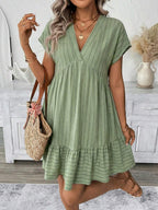 Vestido Curto Boho com Babado e Detalhe em Pompom - La Lecce