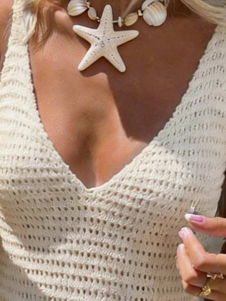 Vestido Mini em Malha com Decote V e Babado na Barra - La Lecce