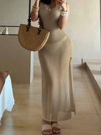Vestido Saída de Praia em Tricô Sem Mangas