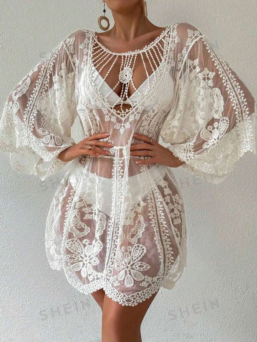 Saída de Praia Curta de Tule com Bordado Floral