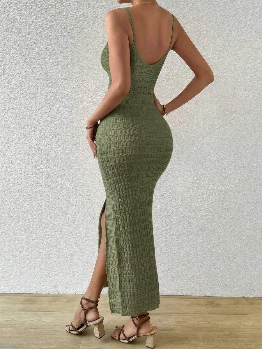 Vestido Longo Canelado com Alças Finas e Fenda Lateral