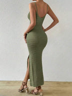 Vestido Longo Canelado com Alças Finas e Fenda Lateral