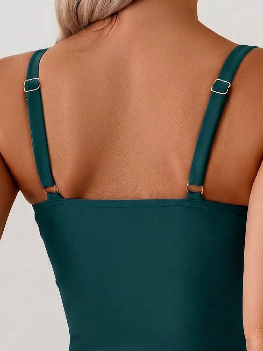 Tankini Franzido com Torção Frontal e Anel Metálico