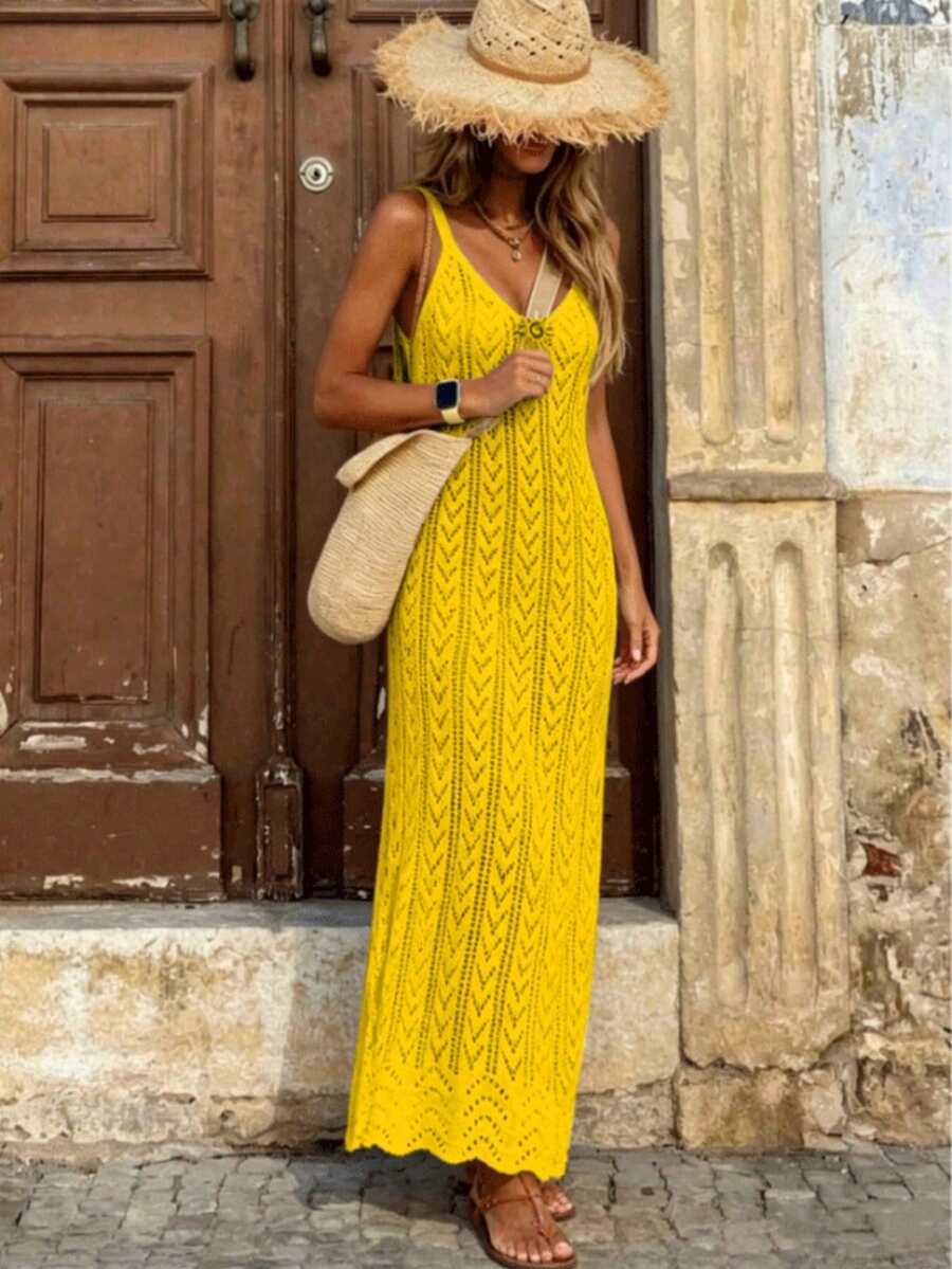 Vestido Saída de Praia Longo em Malha Vazada com Fenda Lateral - La Lecce