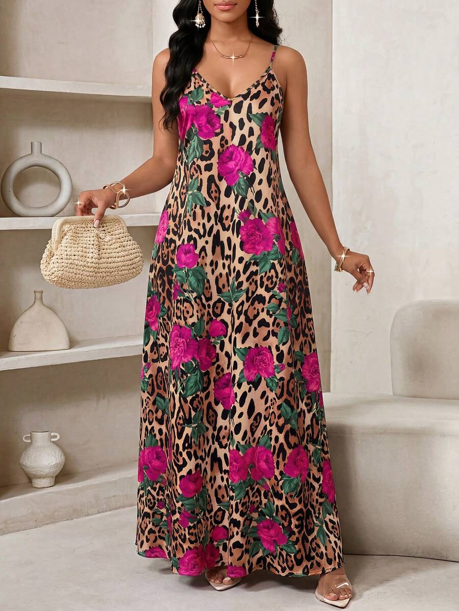Vestido Longo Floral Decote V com Aplicação de Rosa 3D - La Lecce