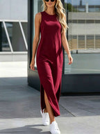 Vestido Longo Listrado com Gola Redonda e Fenda - La Lecce