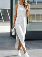 Vestido Longo Listrado com Gola Redonda e Fenda - La Lecce