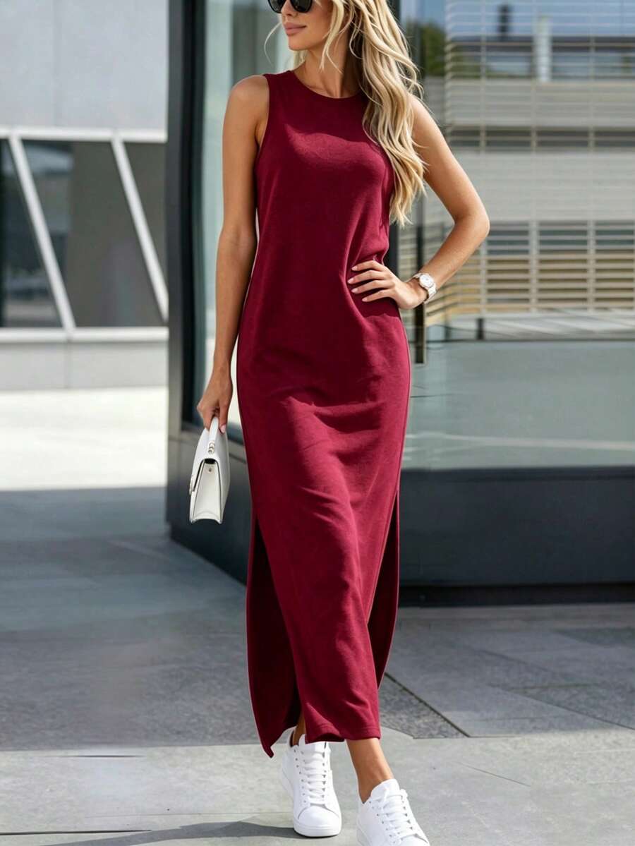 Vestido Longo Listrado com Gola Redonda e Fenda - La Lecce