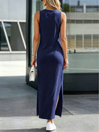 Vestido Longo Listrado com Gola Redonda e Fenda - La Lecce