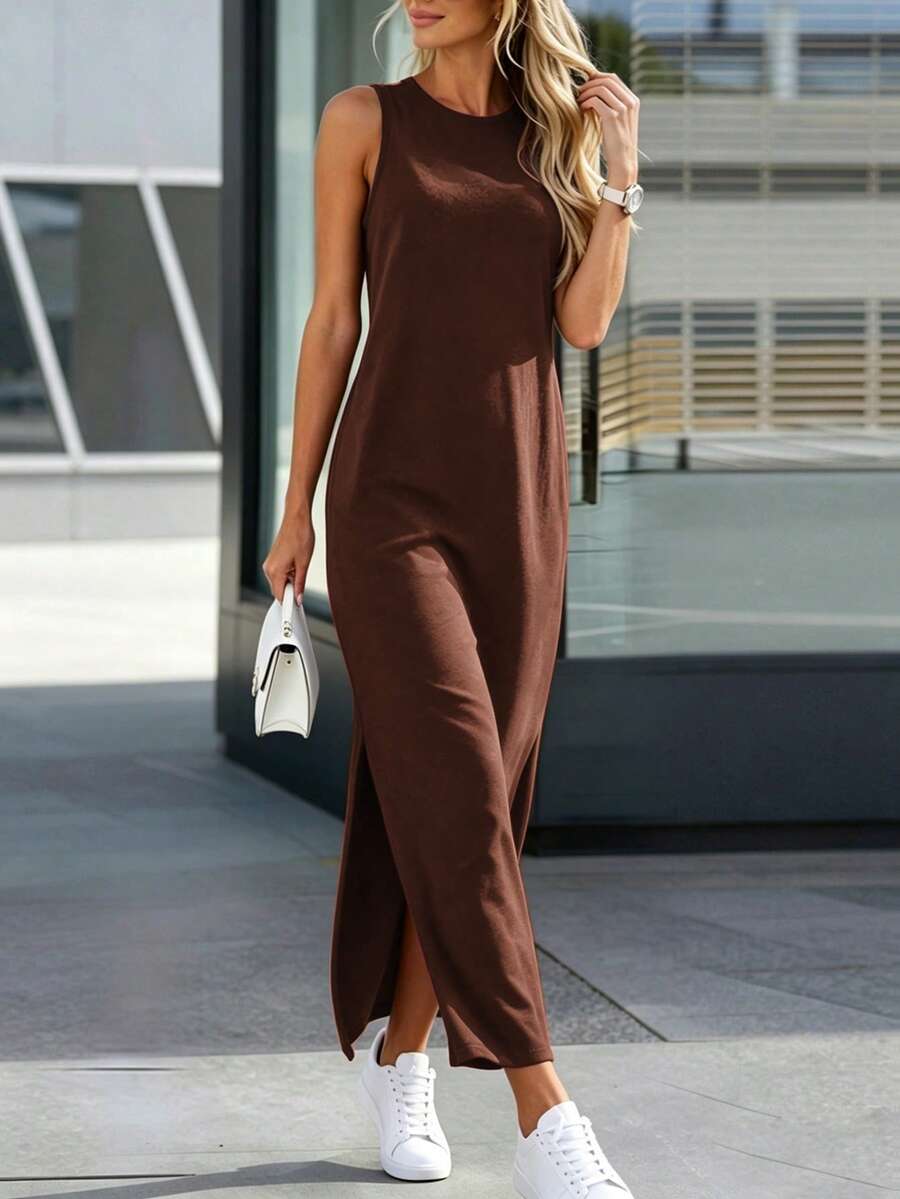 Vestido Longo Listrado com Gola Redonda e Fenda - La Lecce