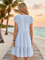 Vestido Curto Boho com Babado e Detalhe em Pompom - La Lecce