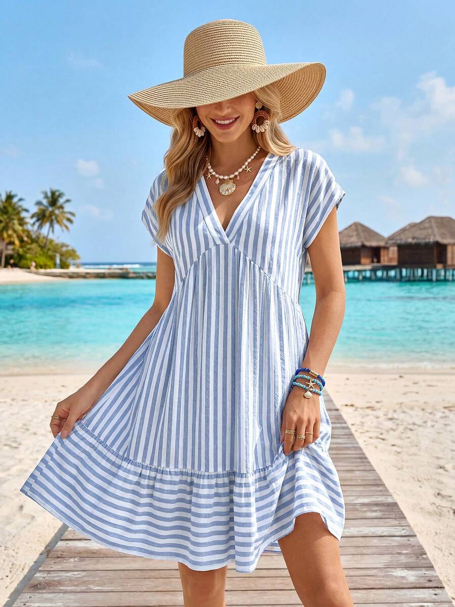 Vestido Curto Boho com Babado e Detalhe em Pompom - La Lecce