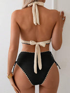 Conjunto de Biquíni Texturizado com Decote Halter e Amarração Lateral