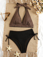 Conjunto de Biquíni Texturizado com Decote Halter e Amarração Lateral