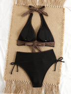 Conjunto de Biquíni Texturizado com Decote Halter e Amarração Lateral