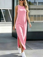 Vestido Longo Listrado com Gola Redonda e Fenda
