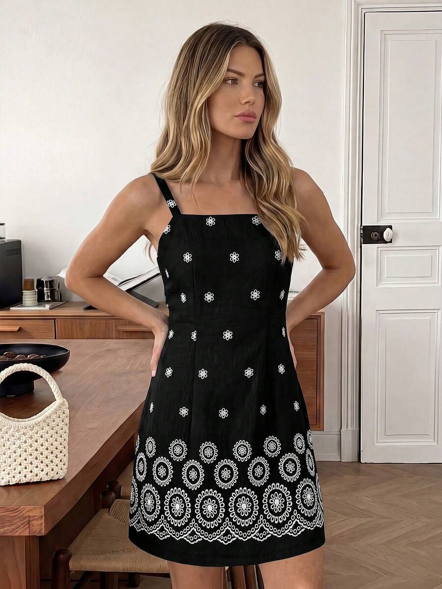 Vestido Mini de Alças com Estampa de Coqueiro e Costas Abertas - La Lecce