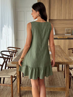 Vestido Midi Bata com Gola Assimétrica e Botões - La Lecce