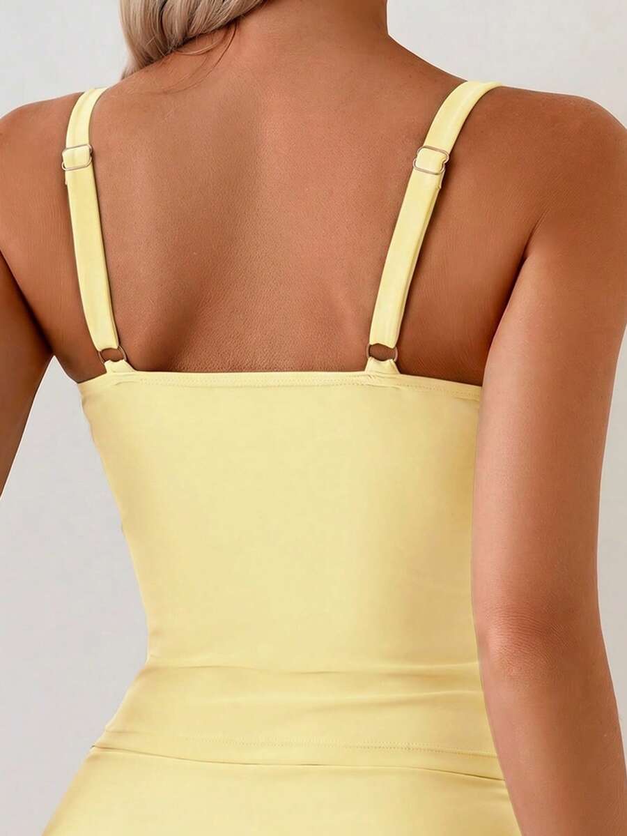 Tankini Franzido com Torção Frontal e Anel Metálico
