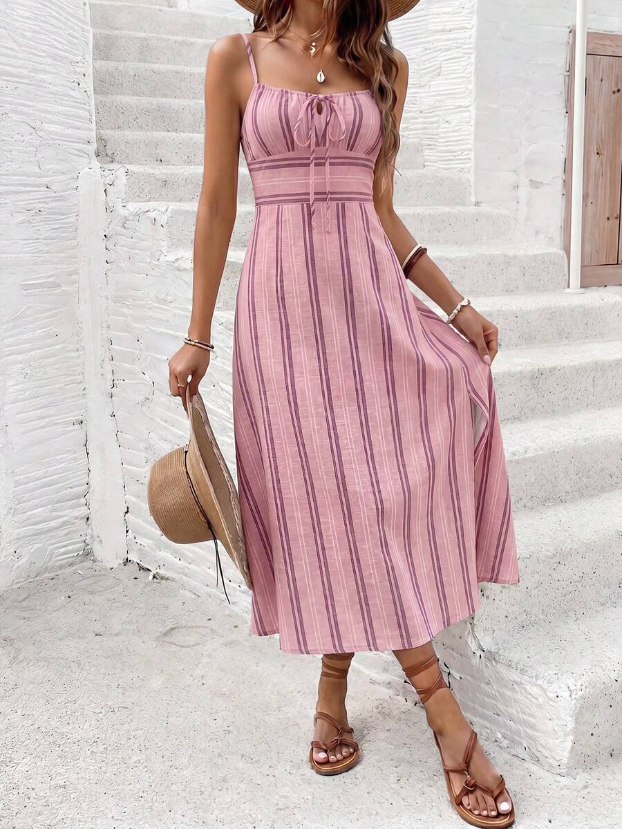 Vestido Camiseta com Amarração e Fenda - La Lecce