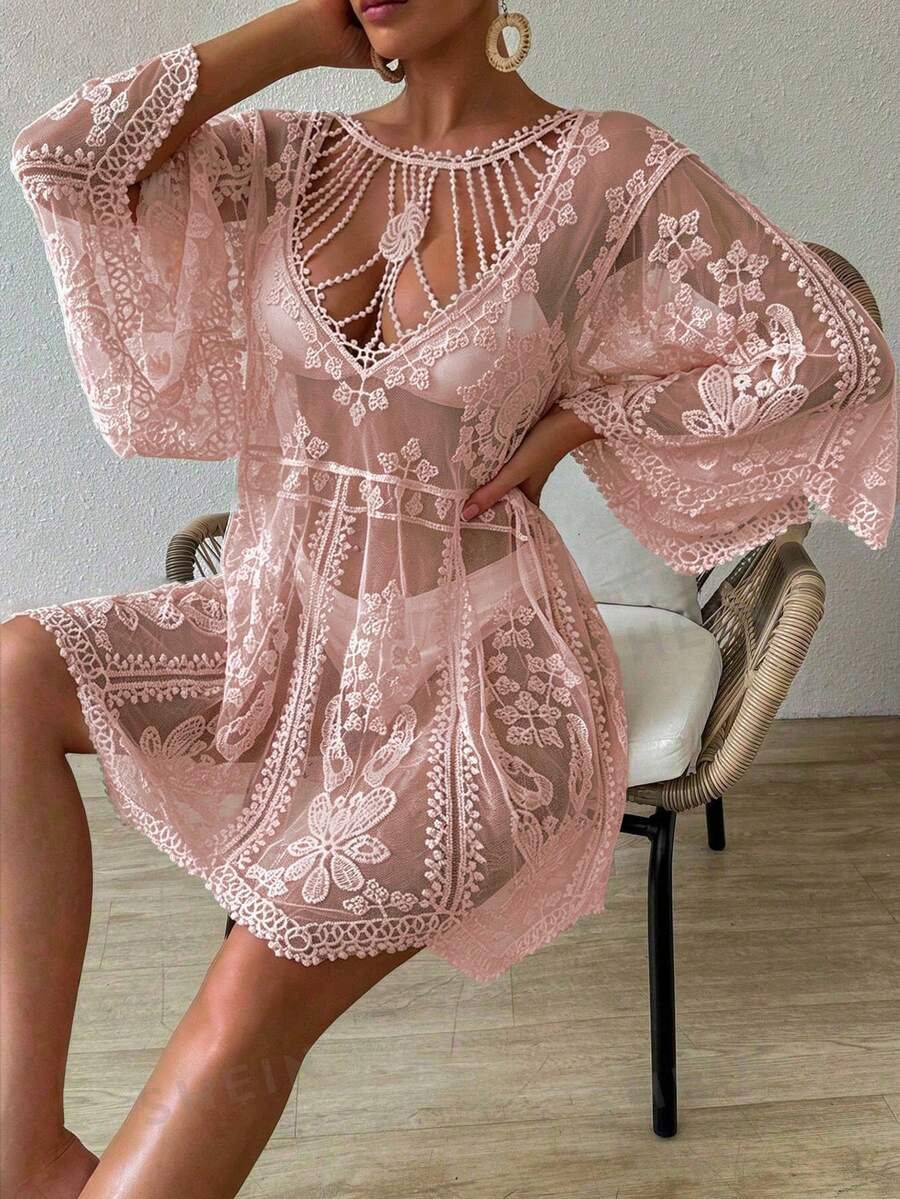 Saída de Praia Curta de Tule com Bordado Floral