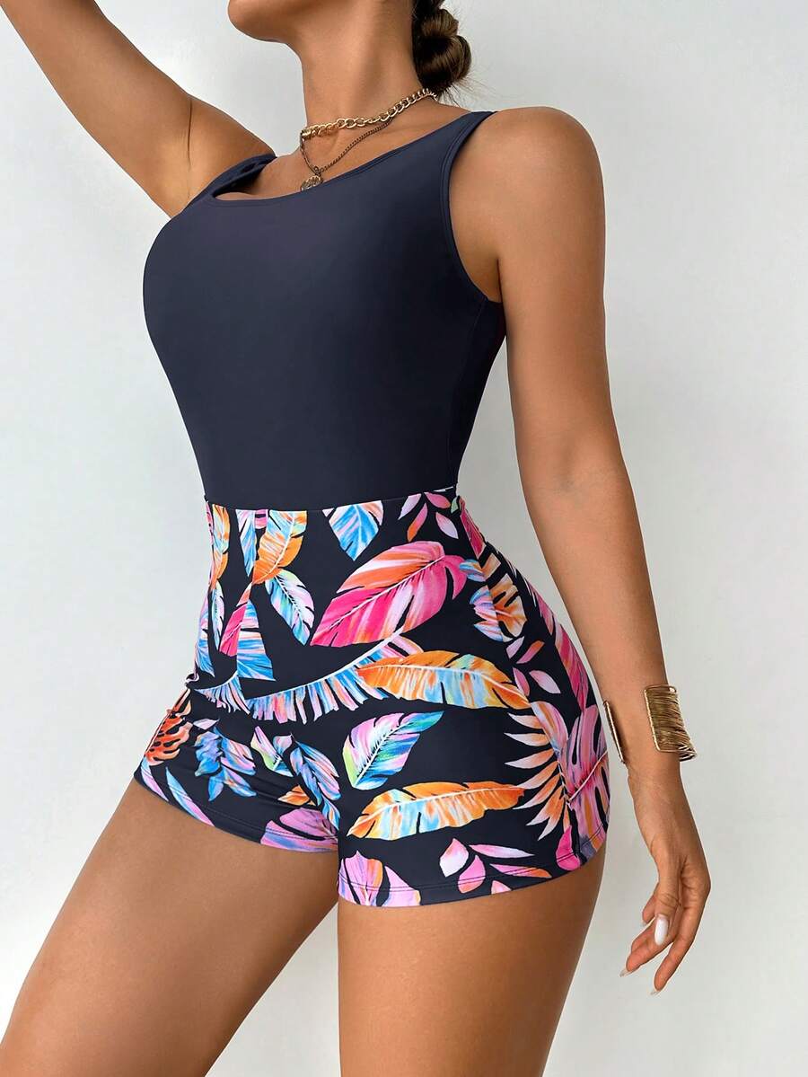 Maiô Bicolor com Estampa Abstrata e Costas Abertas